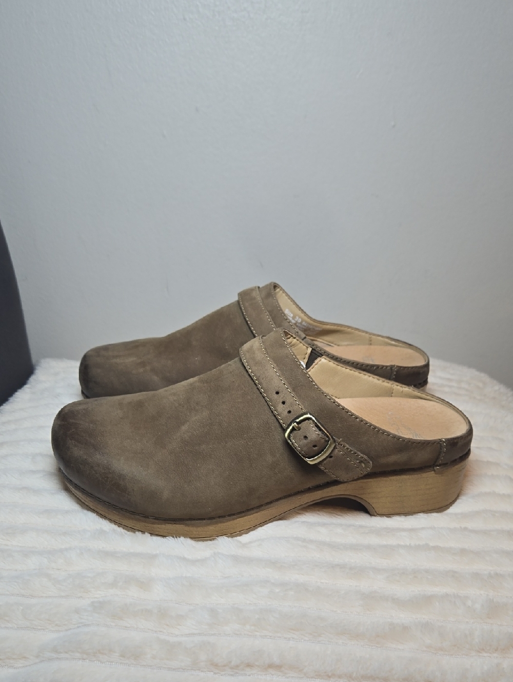 Dansko Women's Berry in Mushroom Burnished Nubuck Mule - Picture 5 of 13